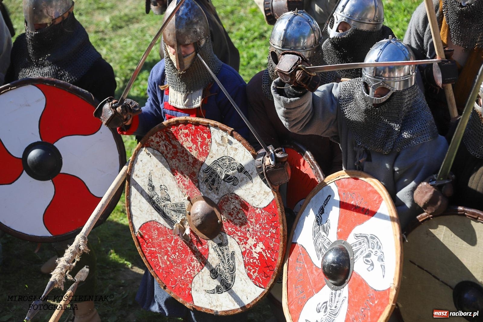Zdjęcie w galerii na portalu naszraciborz.pl: Szczęk oręża i świt Emporium w Raciborzu [FOTO i WIDEO] wiadomości z regionu