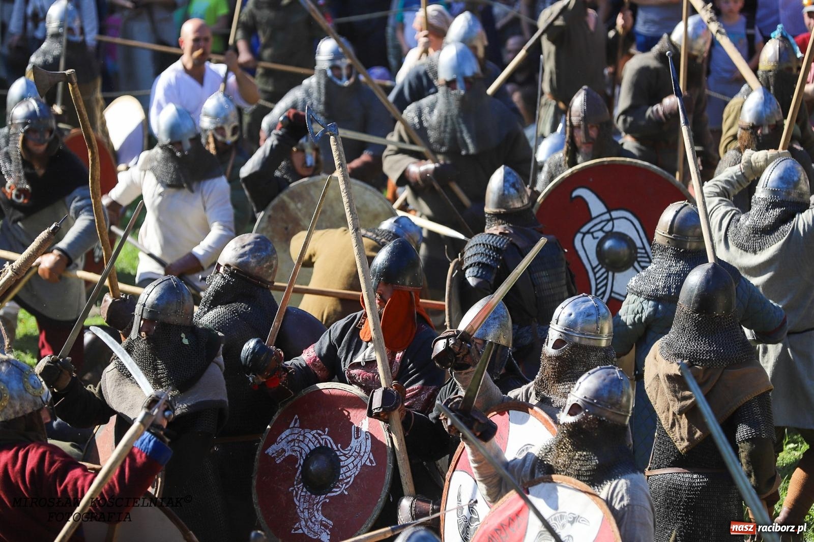 Zdjęcie w galerii na portalu naszraciborz.pl: Szczęk oręża i świt Emporium w Raciborzu [FOTO i WIDEO] wiadomości z regionu