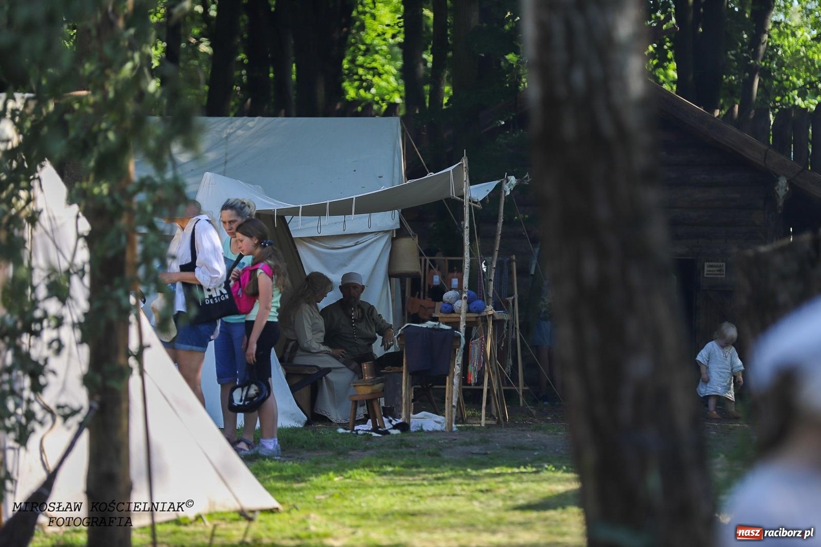 Zdjęcie w galerii na portalu naszraciborz.pl: Szczęk oręża i świt Emporium w Raciborzu [FOTO i WIDEO] wiadomości z regionu
