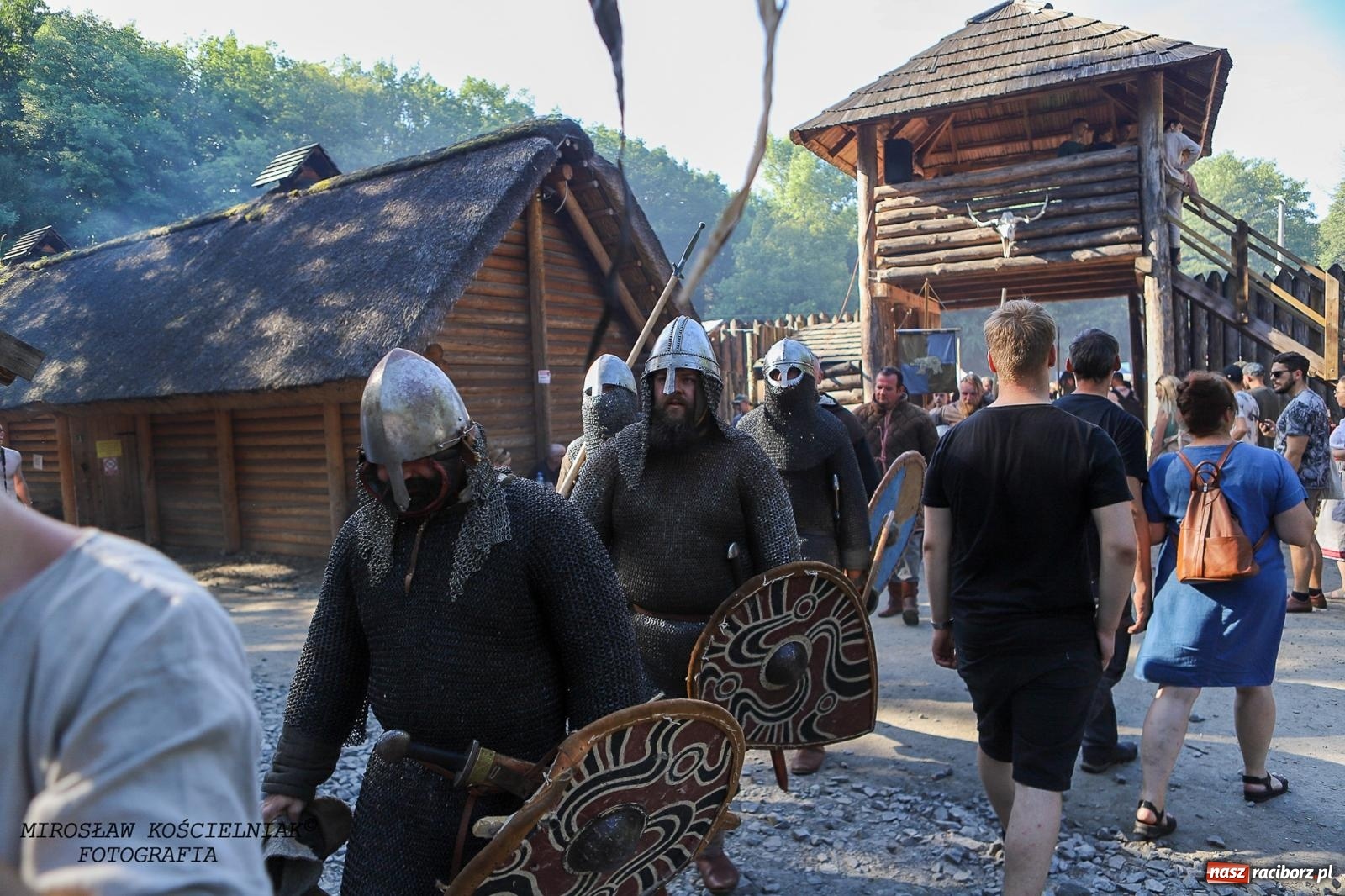 Zdjęcie w galerii na portalu naszraciborz.pl: Szczęk oręża i świt Emporium w Raciborzu [FOTO i WIDEO] wiadomości z regionu