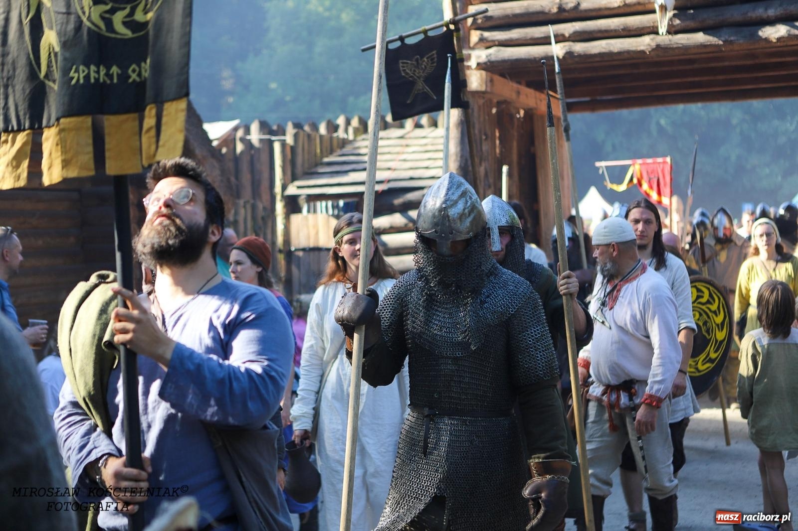 Zdjęcie w galerii na portalu naszraciborz.pl: Szczęk oręża i świt Emporium w Raciborzu [FOTO i WIDEO] wiadomości z regionu