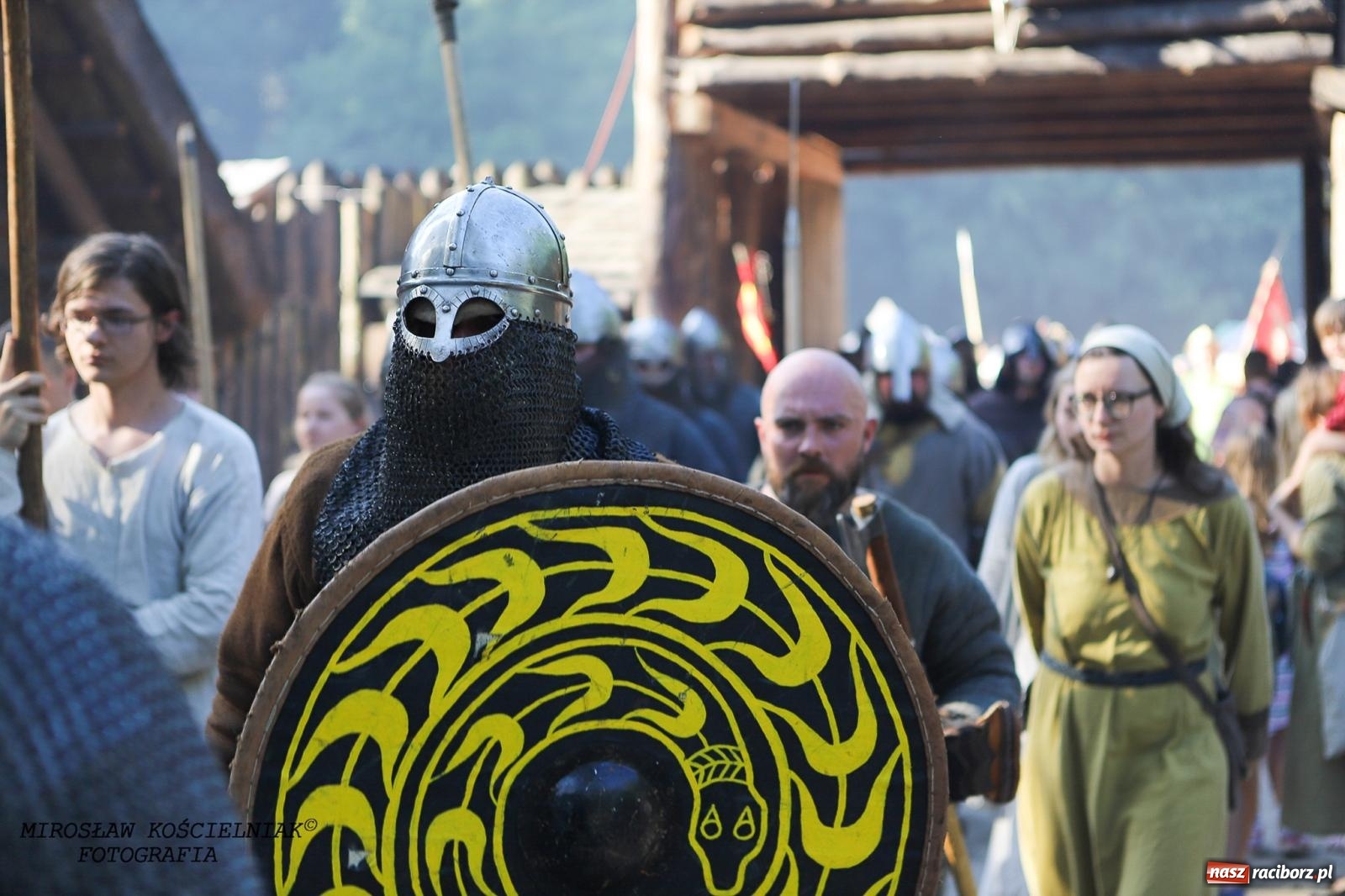 Zdjęcie w galerii na portalu naszraciborz.pl: Szczęk oręża i świt Emporium w Raciborzu [FOTO i WIDEO] wiadomości z regionu