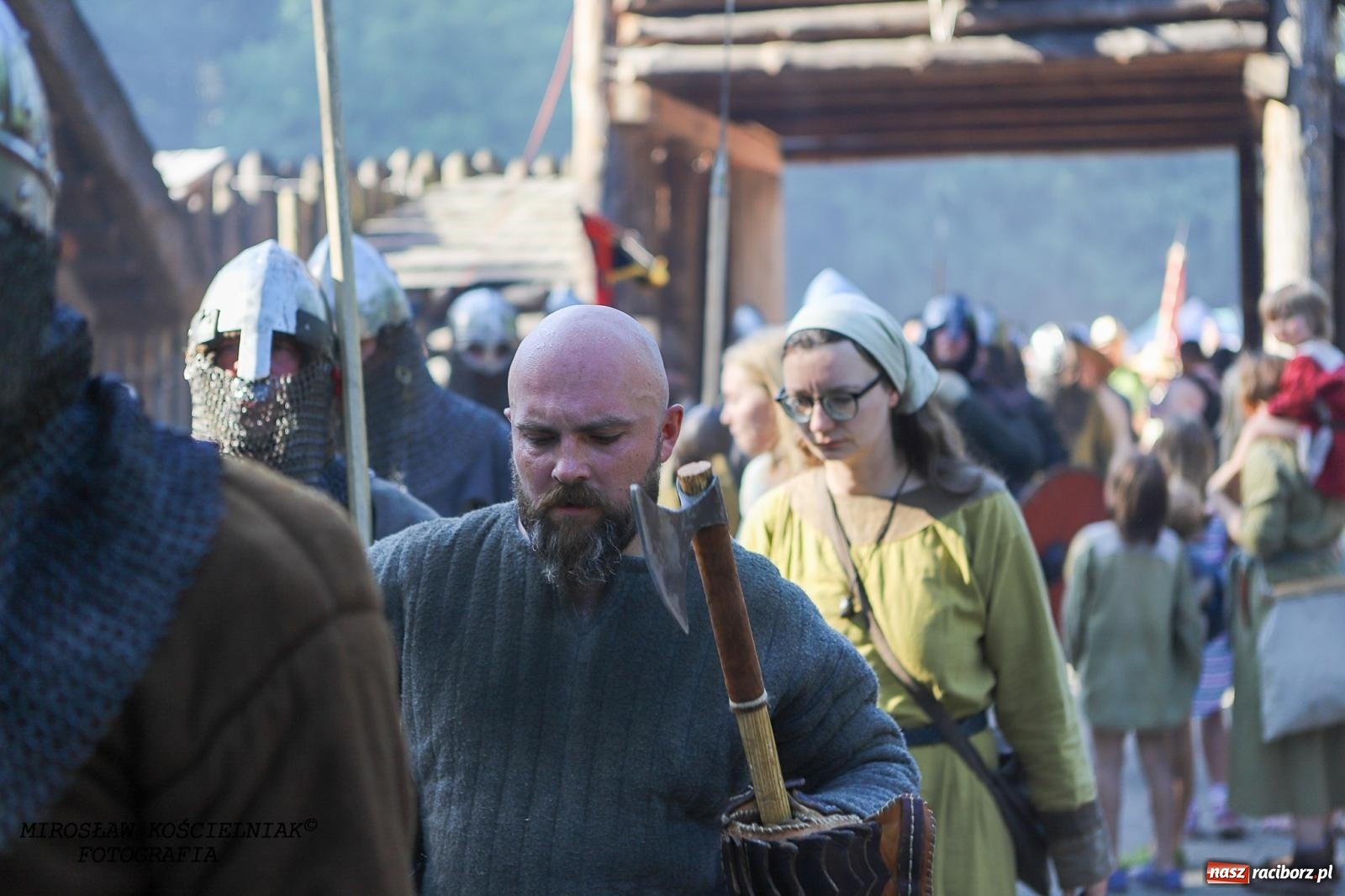 Zdjęcie w galerii na portalu naszraciborz.pl: Szczęk oręża i świt Emporium w Raciborzu [FOTO i WIDEO] wiadomości z regionu