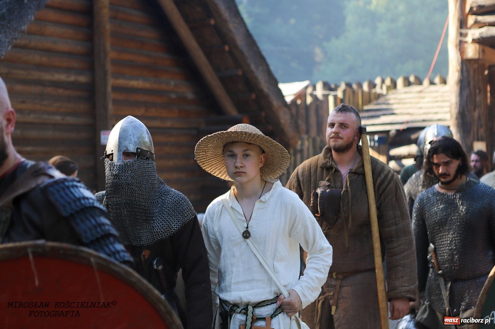 Zdjęcie w galerii na portalu naszraciborz.pl: Szczęk oręża i świt Emporium w Raciborzu [FOTO i WIDEO] wiadomości z regionu