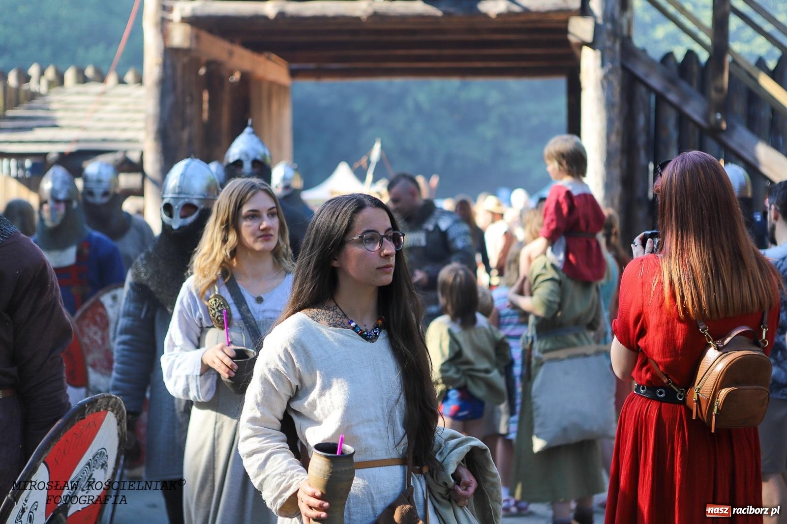 Zdjęcie w galerii na portalu naszraciborz.pl: Szczęk oręża i świt Emporium w Raciborzu [FOTO i WIDEO] wiadomości z regionu