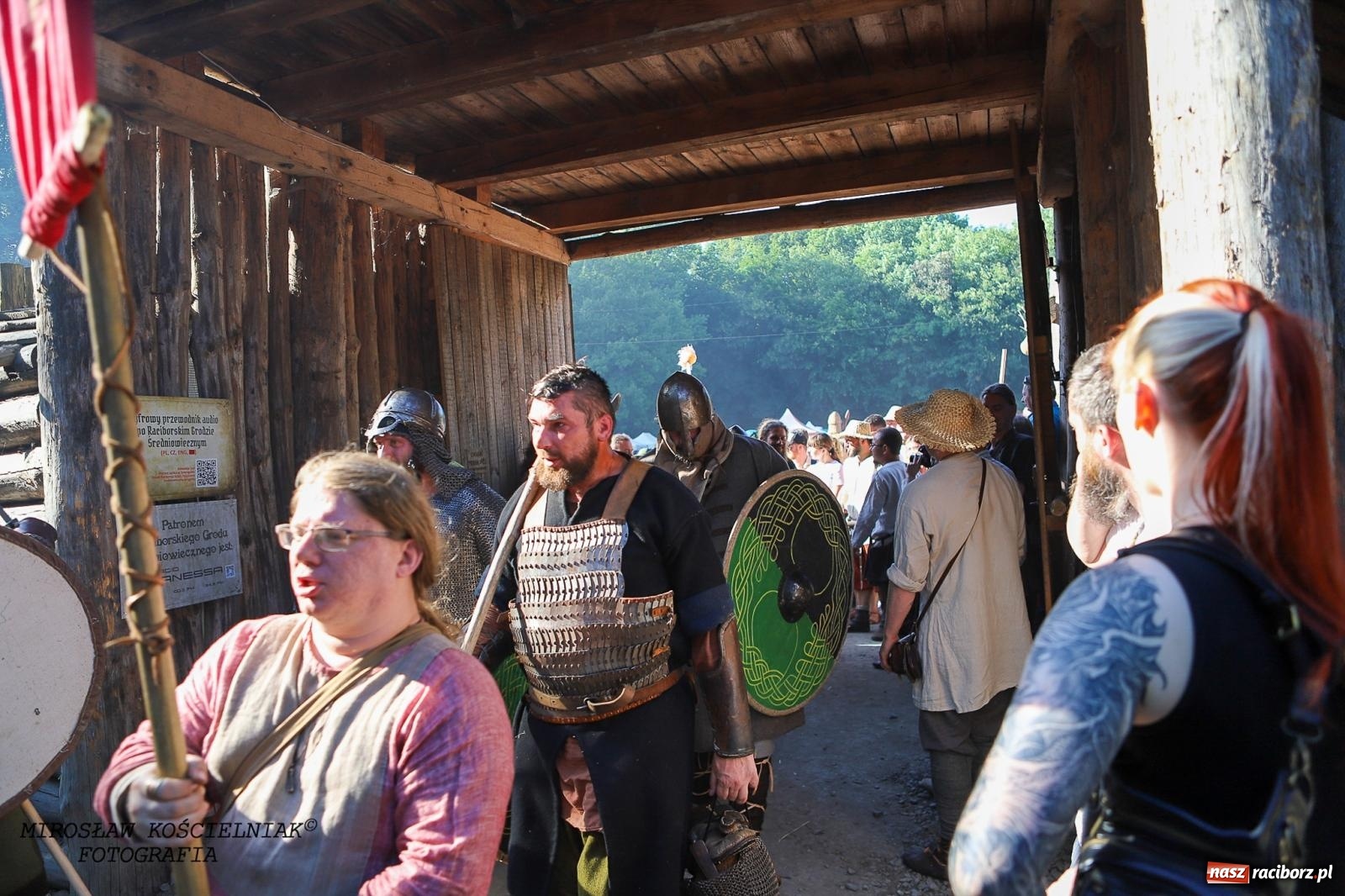 Zdjęcie w galerii na portalu naszraciborz.pl: Szczęk oręża i świt Emporium w Raciborzu [FOTO i WIDEO] wiadomości z regionu