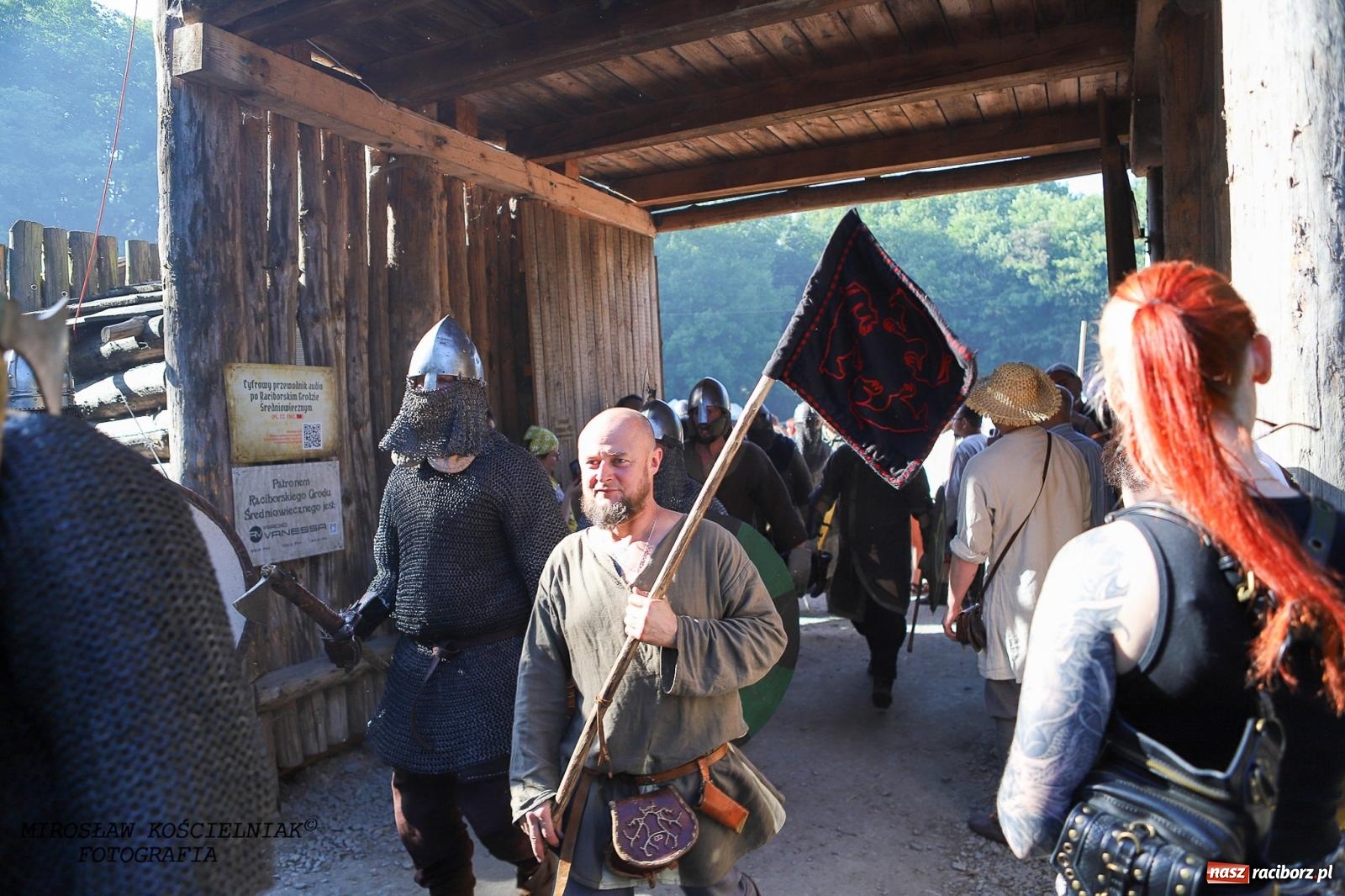 Zdjęcie w galerii na portalu naszraciborz.pl: Szczęk oręża i świt Emporium w Raciborzu [FOTO i WIDEO] wiadomości z regionu
