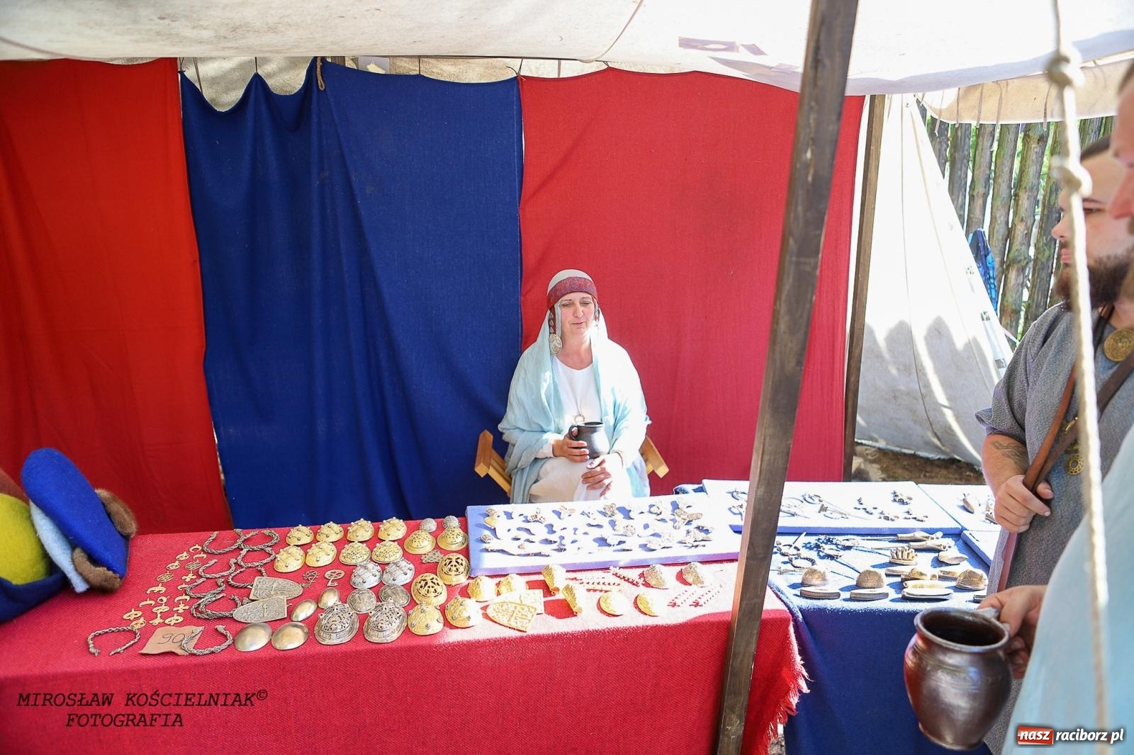 Zdjęcie w galerii na portalu naszraciborz.pl: Szczęk oręża i świt Emporium w Raciborzu [FOTO i WIDEO] wiadomości z regionu