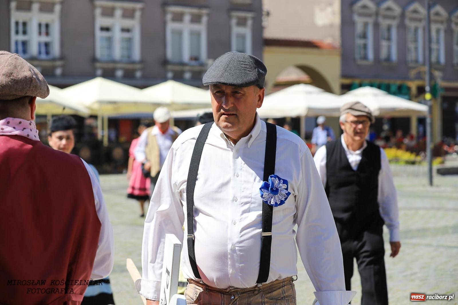 Zdjęcie w galerii na portalu naszraciborz.pl: Raciborskie święto folkloru. Kolorowa parada przeszła przez miasto, tańce na zamku [FOTO i WIDEO] wiadomości z regionu
