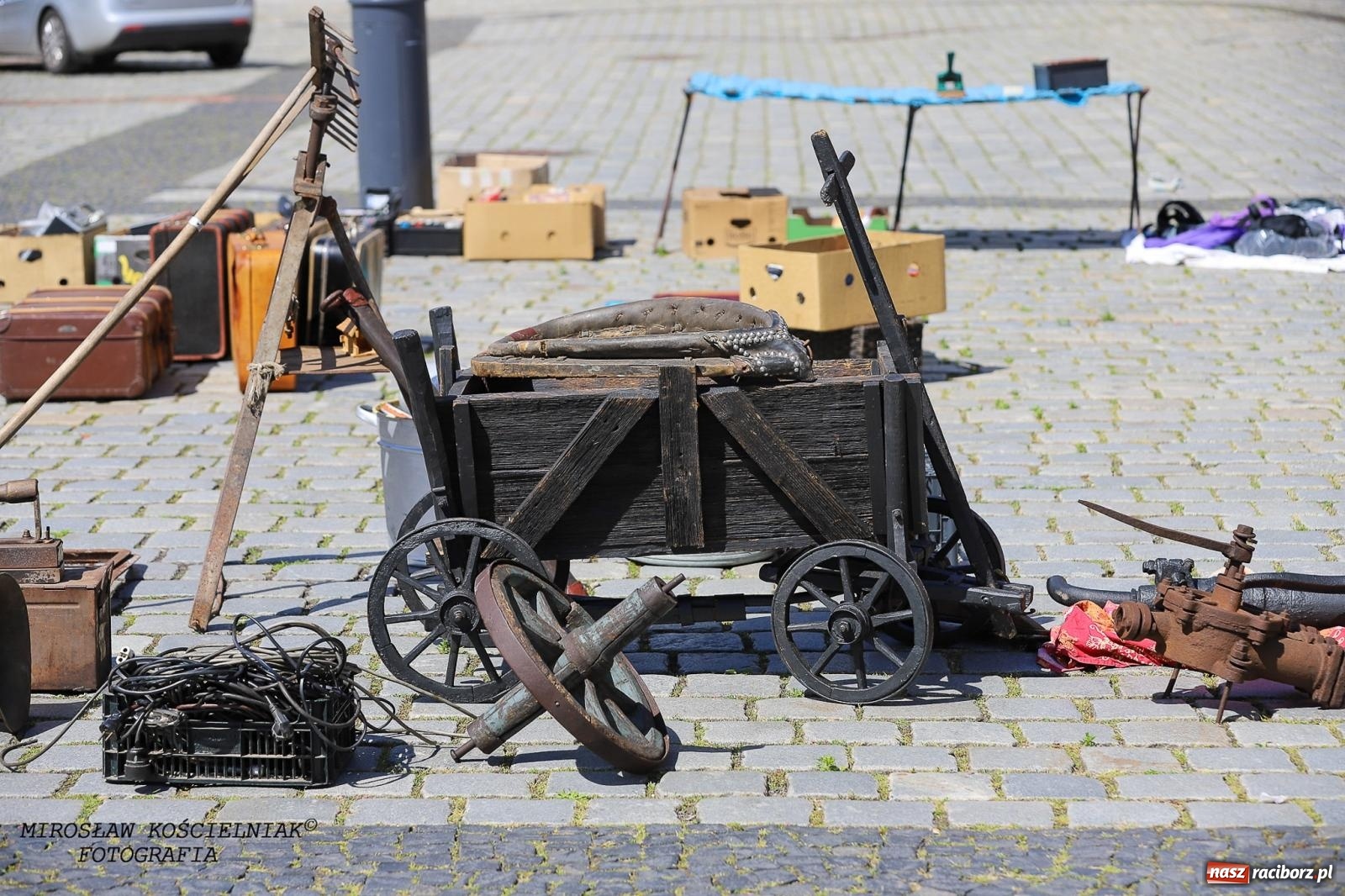 Zdjęcie w galerii na portalu naszraciborz.pl: Raciborskie święto folkloru. Kolorowa parada przeszła przez miasto, tańce na zamku [FOTO i WIDEO] wiadomości z regionu