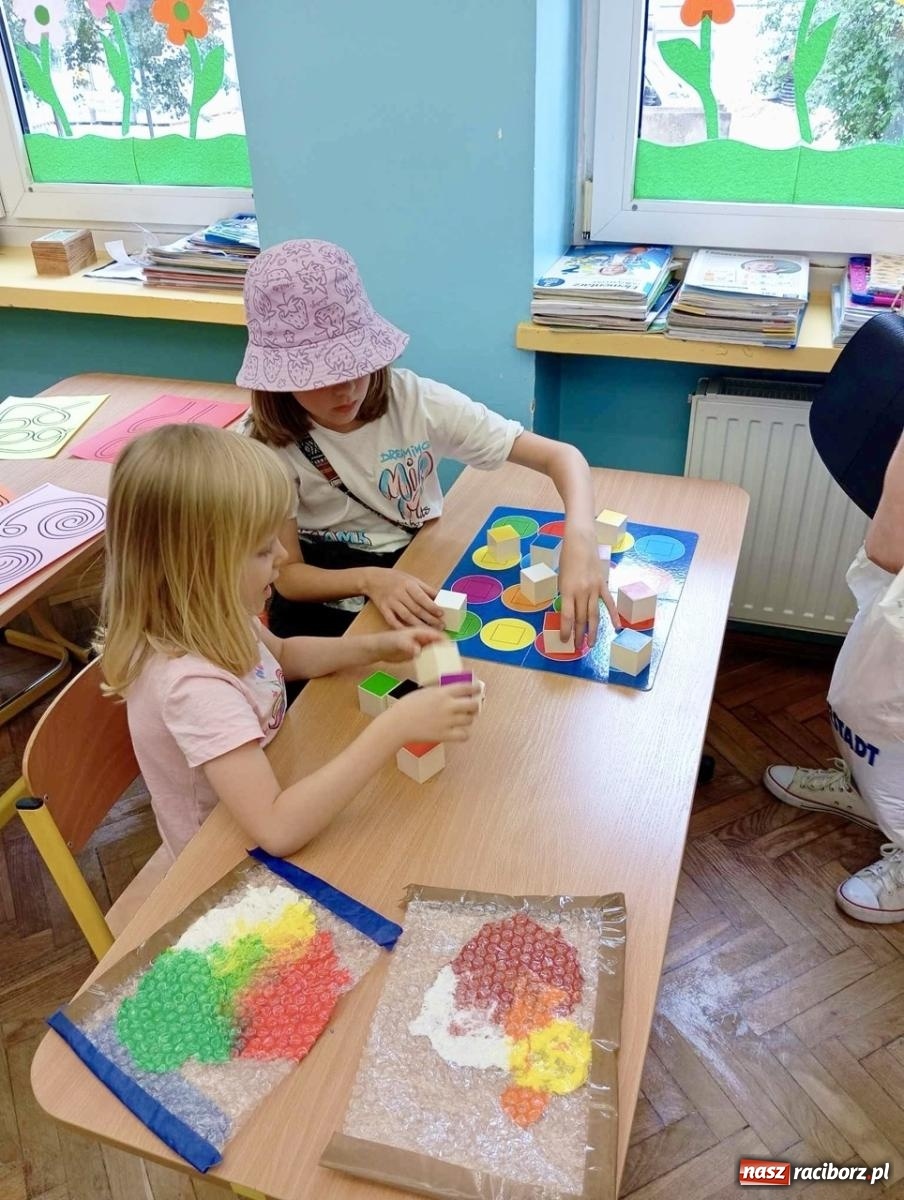 Zdjęcie w galerii na portalu naszraciborz.pl: Rodzinny festyn szkolny w Trzynastce wiadomości z regionu