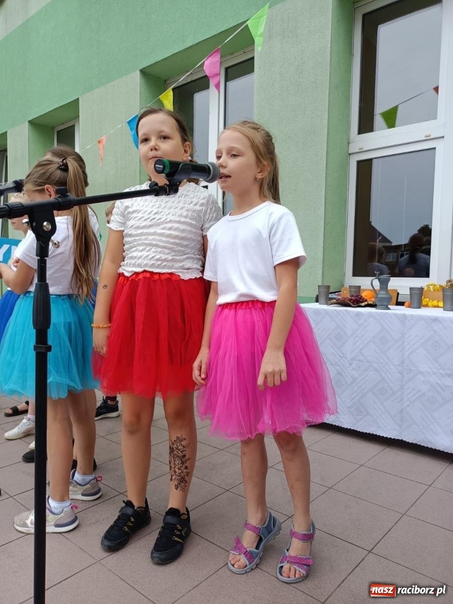 Zdjęcie w galerii na portalu naszraciborz.pl: Rodzinny festyn szkolny w Trzynastce wiadomości z regionu