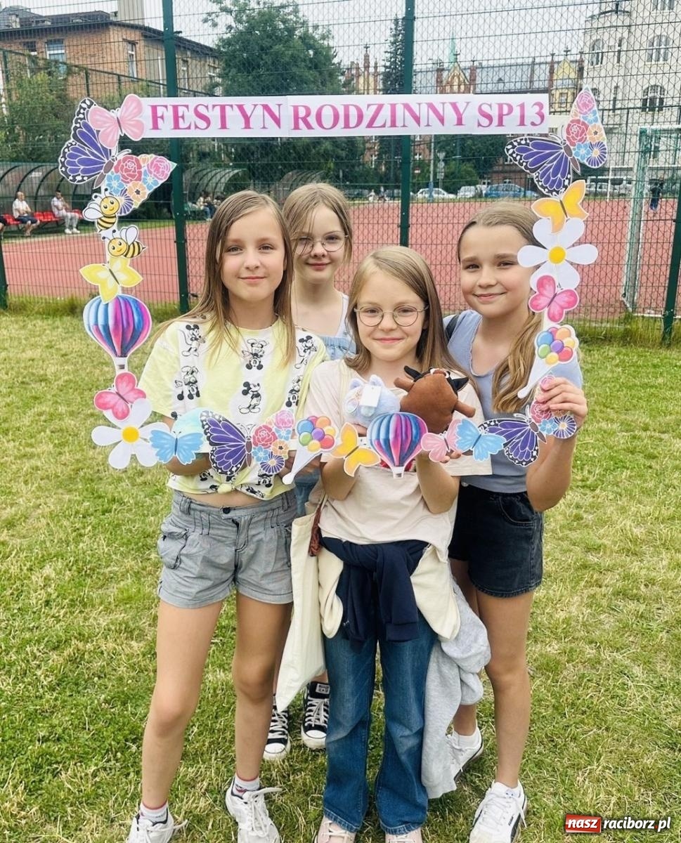 Zdjęcie w galerii na portalu naszraciborz.pl: Rodzinny festyn szkolny w Trzynastce wiadomości z regionu