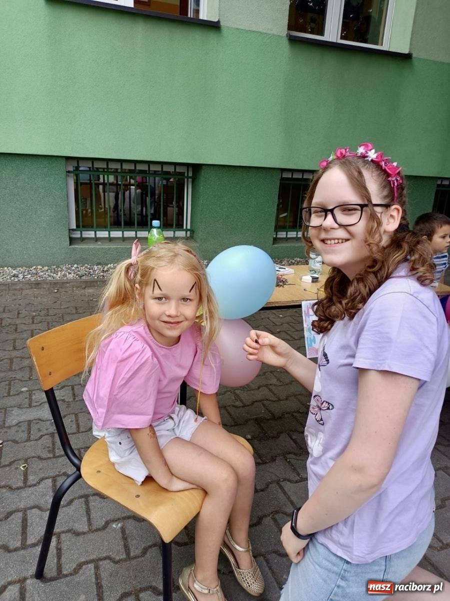 Zdjęcie w galerii na portalu naszraciborz.pl: Rodzinny festyn szkolny w Trzynastce wiadomości z regionu