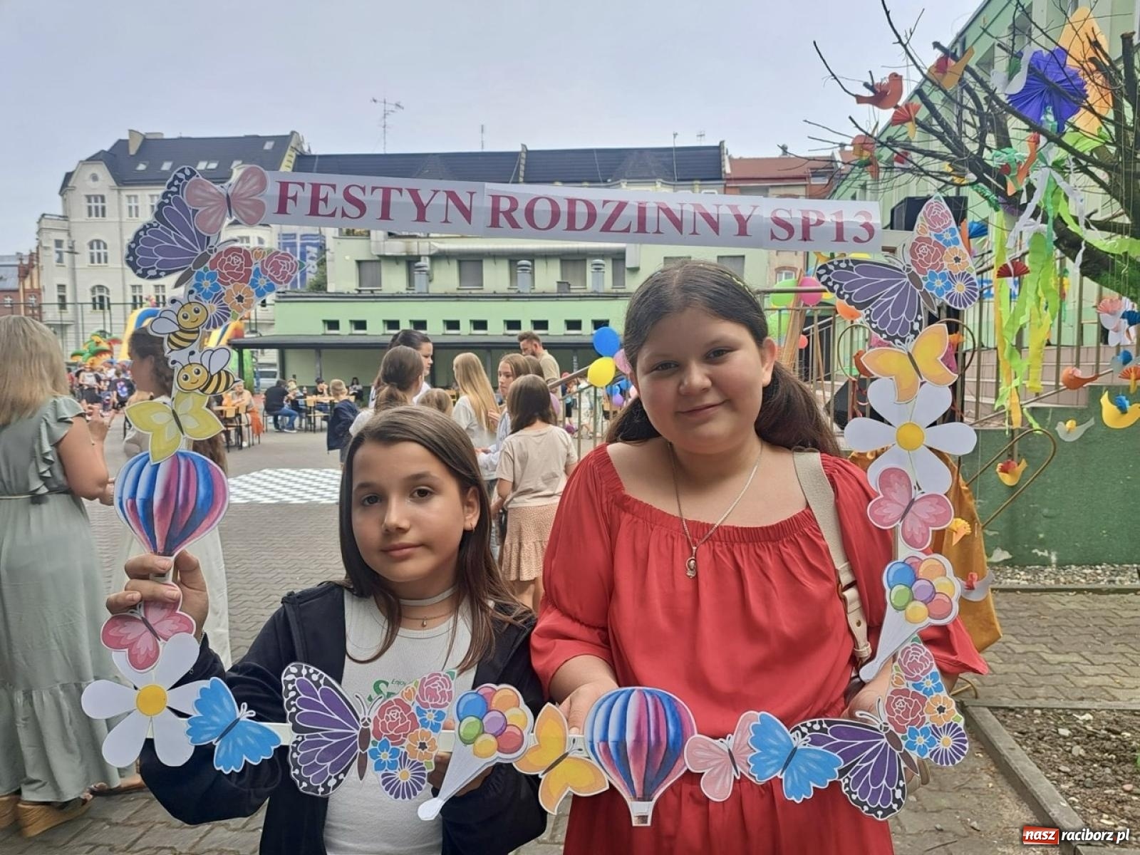 Zdjęcie w galerii na portalu naszraciborz.pl: Rodzinny festyn szkolny w Trzynastce wiadomości z regionu