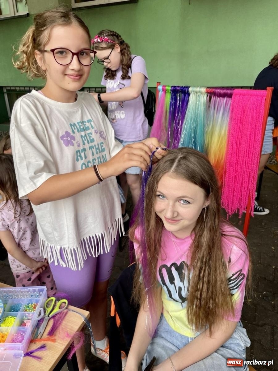 Zdjęcie w galerii na portalu naszraciborz.pl: Rodzinny festyn szkolny w Trzynastce wiadomości z regionu