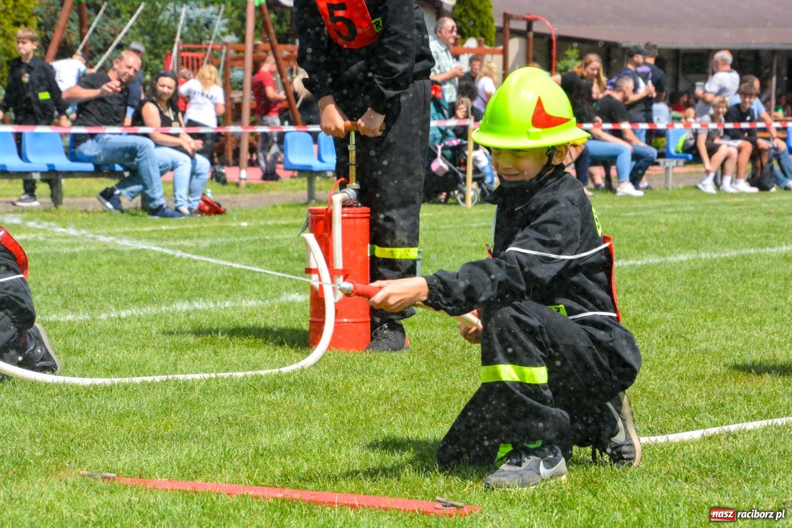 Zdjęcie w galerii na portalu naszraciborz.pl: Samborowice zdominowały gminne zawody sportowo-pożarnicze w Cyprzanowie [FOTO i WIDEO] wiadomości z regionu