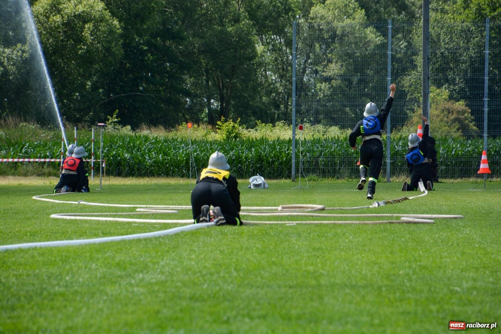 Zdjęcie w galerii na portalu naszraciborz.pl: Samborowice zdominowały gminne zawody sportowo-pożarnicze w Cyprzanowie [FOTO i WIDEO] wiadomości z regionu