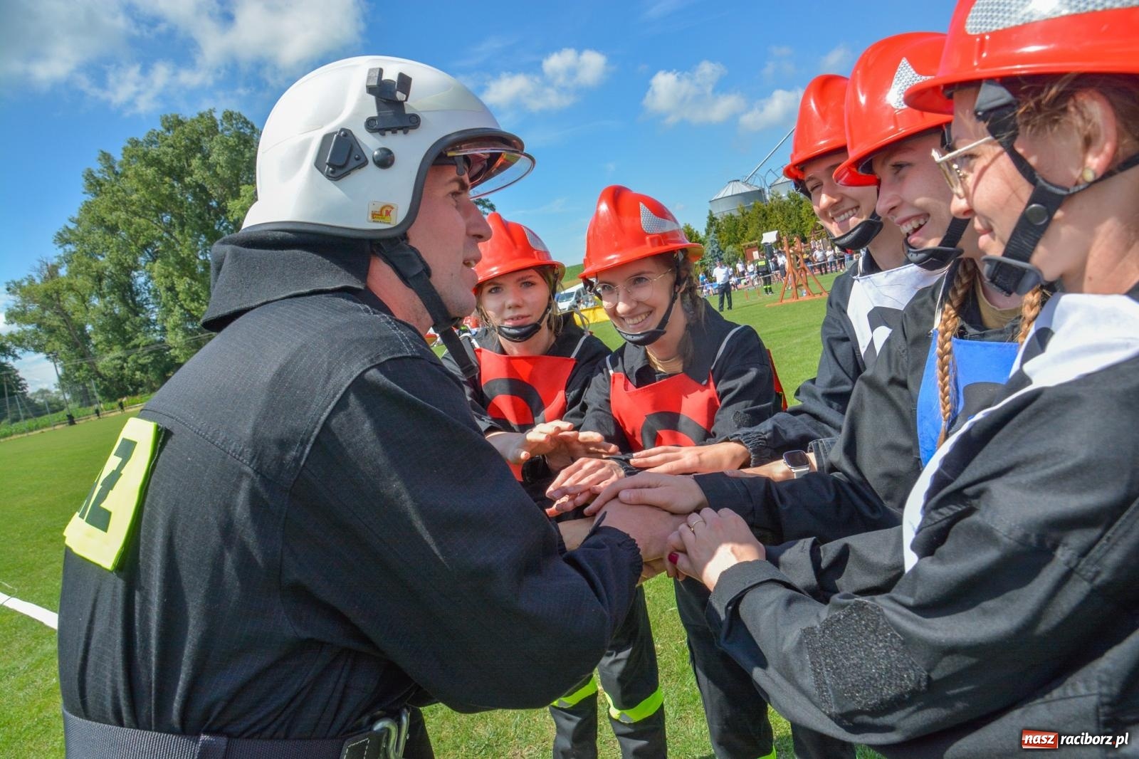 Zdjęcie w galerii na portalu naszraciborz.pl: Samborowice zdominowały gminne zawody sportowo-pożarnicze w Cyprzanowie [FOTO i WIDEO] wiadomości z regionu
