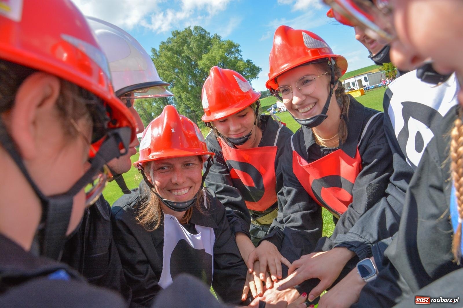 Zdjęcie w galerii na portalu naszraciborz.pl: Samborowice zdominowały gminne zawody sportowo-pożarnicze w Cyprzanowie [FOTO i WIDEO] wiadomości z regionu