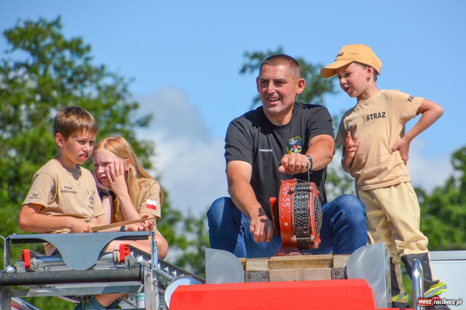 Zdjęcie w galerii na portalu naszraciborz.pl: Samborowice zdominowały gminne zawody sportowo-pożarnicze w Cyprzanowie [FOTO i WIDEO] wiadomości z regionu