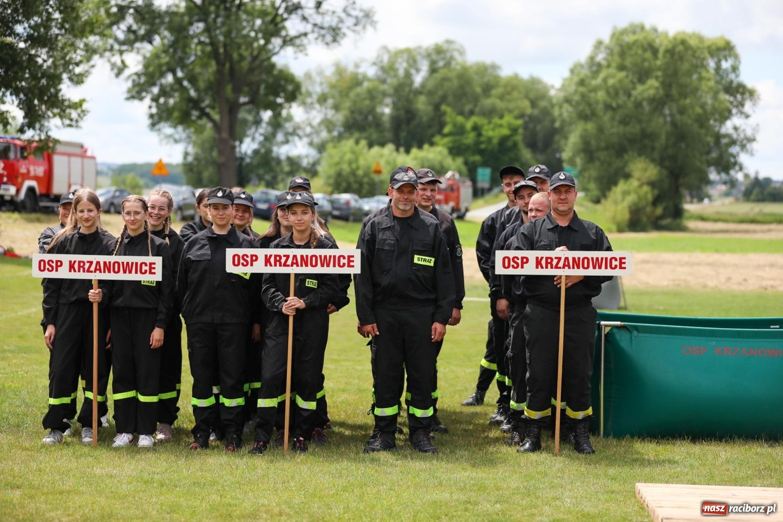 Zdjęcie w galerii na portalu naszraciborz.pl: Krzanowice wywożą trzy puchary z Bojanowa. Gminne zawody sportowo-pożarnicze wiadomości z regionu