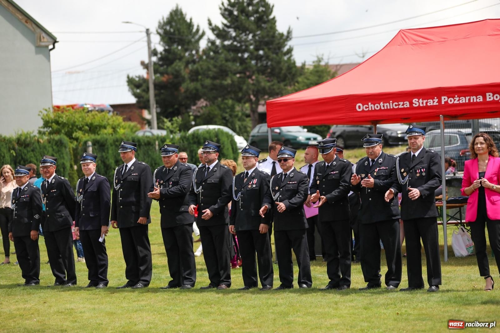 Zdjęcie w galerii na portalu naszraciborz.pl: Krzanowice wywożą trzy puchary z Bojanowa. Gminne zawody sportowo-pożarnicze wiadomości z regionu