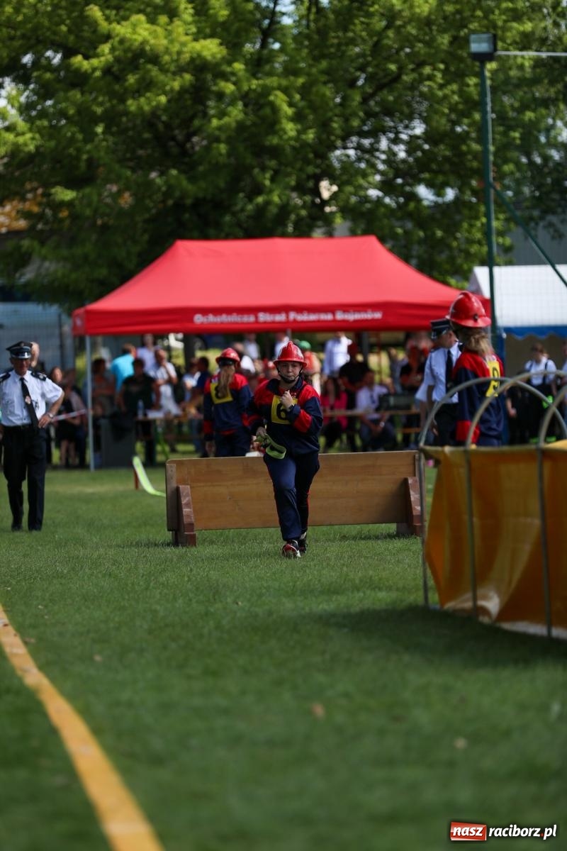 Zdjęcie w galerii na portalu naszraciborz.pl: Krzanowice wywożą trzy puchary z Bojanowa. Gminne zawody sportowo-pożarnicze wiadomości z regionu