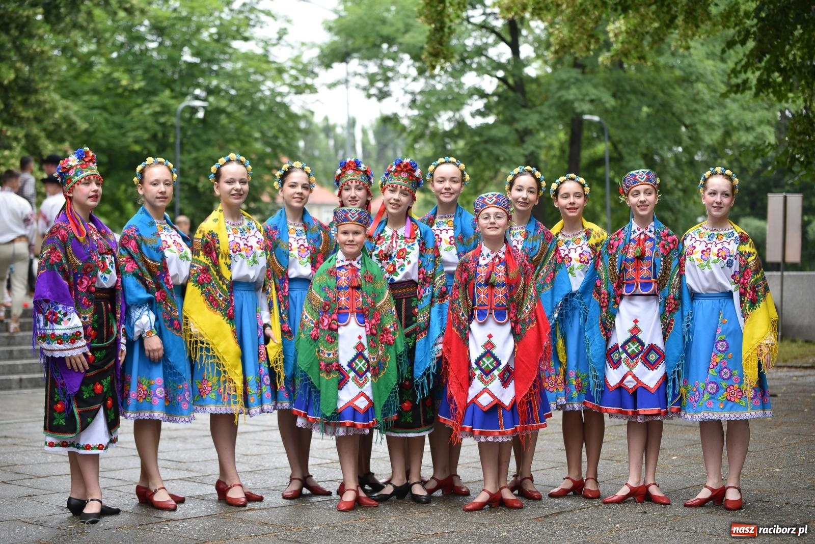 Zdjęcie w galerii na portalu naszraciborz.pl: W okrąglaku jak w Meksyku. Potomkowie Azteków w parafii NSPJ [FOTO i WIDEO] wiadomości z regionu