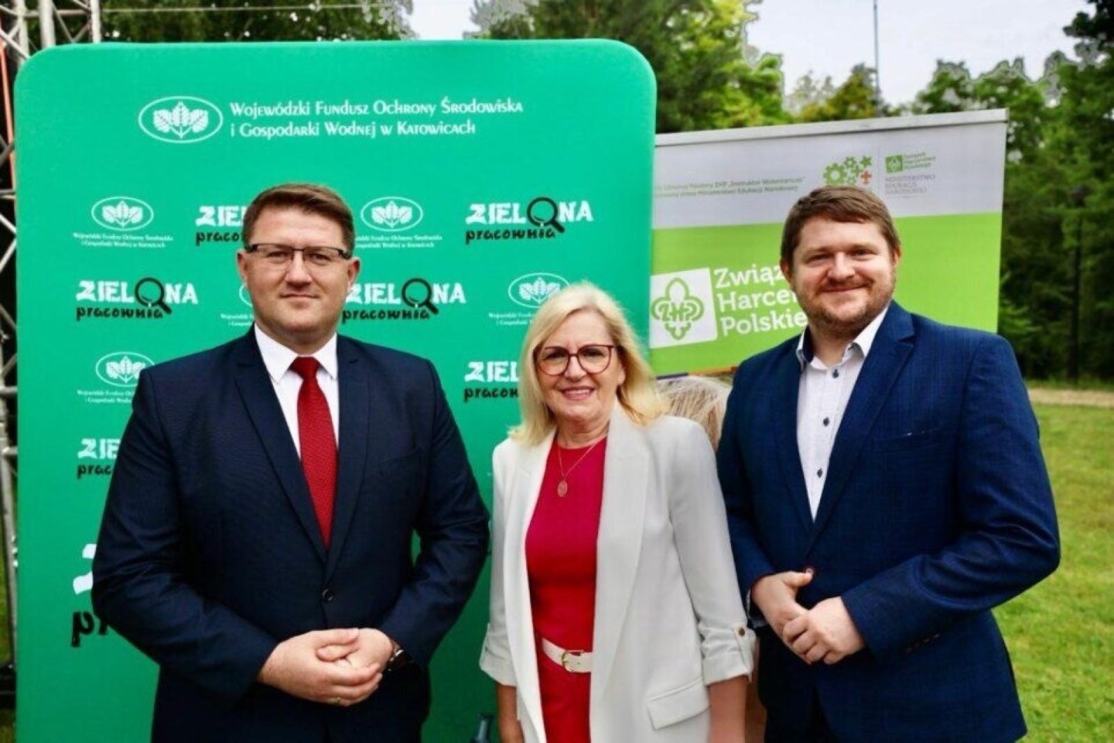 Zdjęcie w galerii na portalu naszraciborz.pl: Kobylska podstawówka ze wsparciem na zieloną pracownię wiadomości z regionu