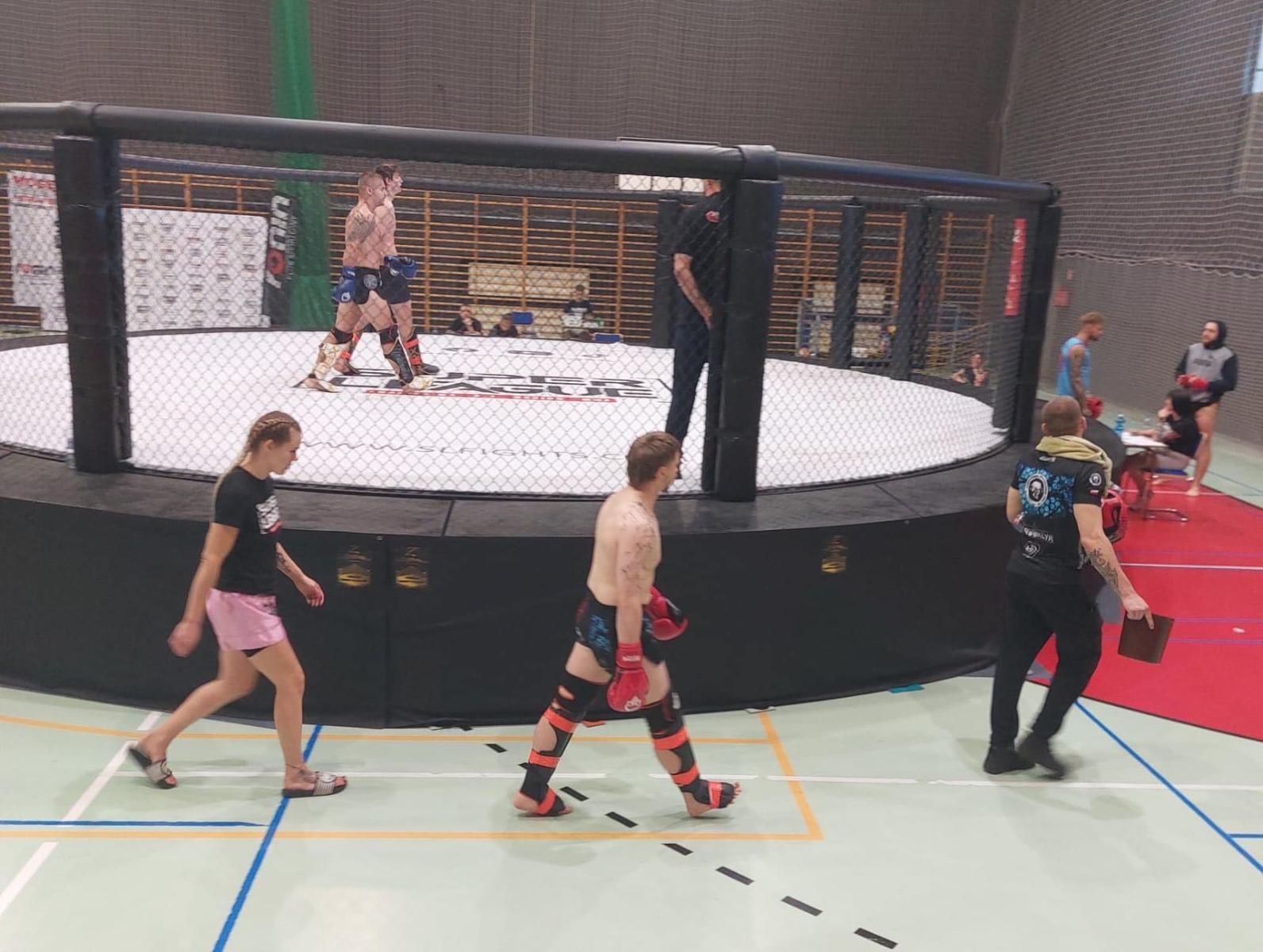 Zdjęcie w galerii na portalu naszraciborz.pl: Łamatorzy z medalami w Super League Fights w formule K1 wiadomości z regionu