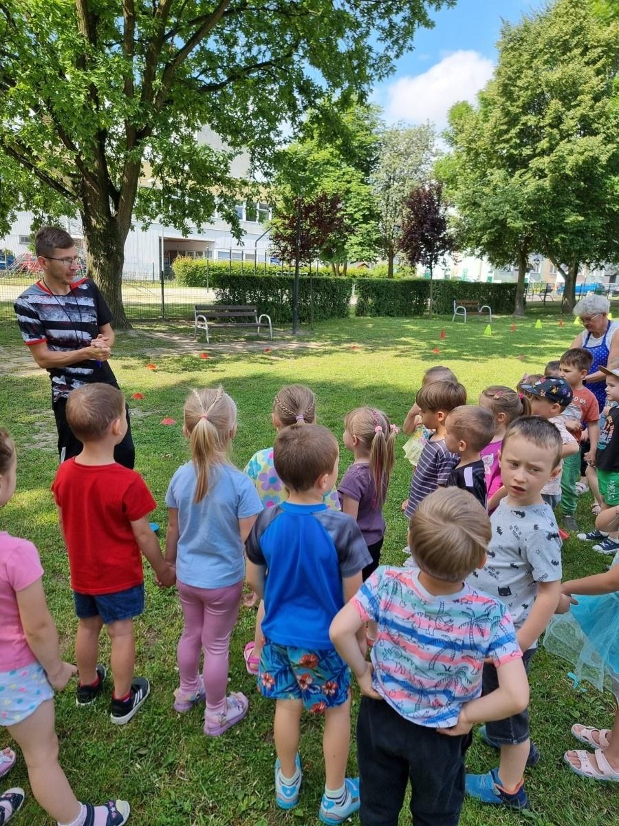 Zdjęcie w galerii na portalu naszraciborz.pl: Raciborskie przedszkolaki trenowały z Akademią United wiadomości z regionu