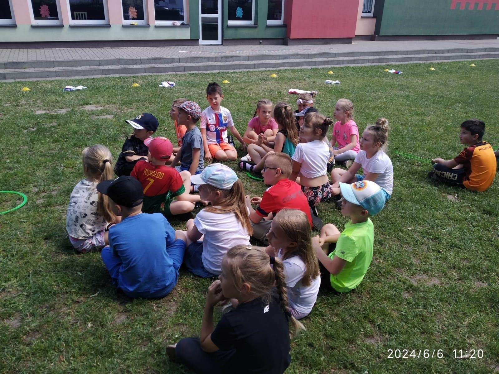 Zdjęcie w galerii na portalu naszraciborz.pl: Raciborskie przedszkolaki trenowały z Akademią United wiadomości z regionu