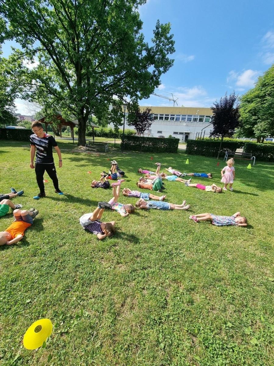 Zdjęcie w galerii na portalu naszraciborz.pl: Raciborskie przedszkolaki trenowały z Akademią United wiadomości z regionu