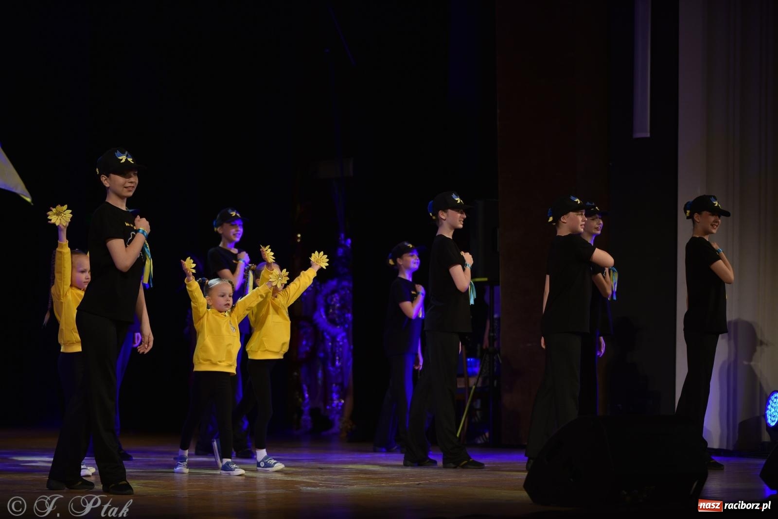 Zdjęcie w galerii na portalu naszraciborz.pl: Śląsk Kraina Wielu Kultur - koncert galowy w RCK wiadomości z regionu