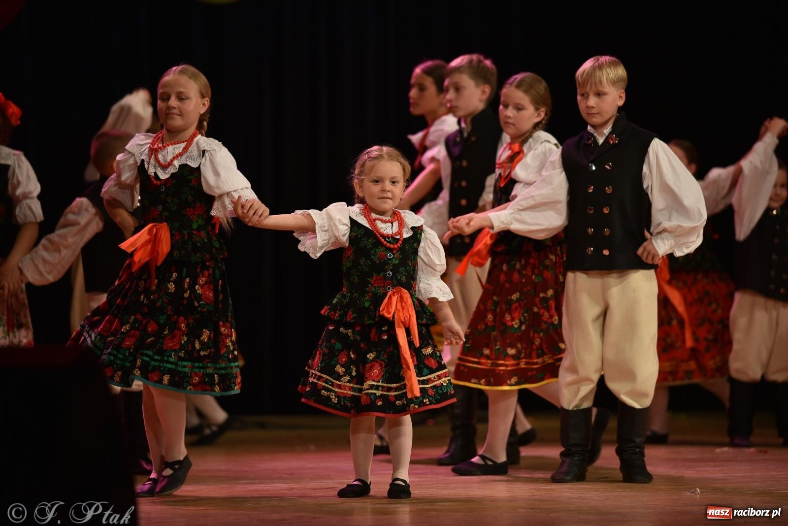 Zdjęcie w galerii na portalu naszraciborz.pl: Śląsk Kraina Wielu Kultur - koncert galowy w RCK wiadomości z regionu