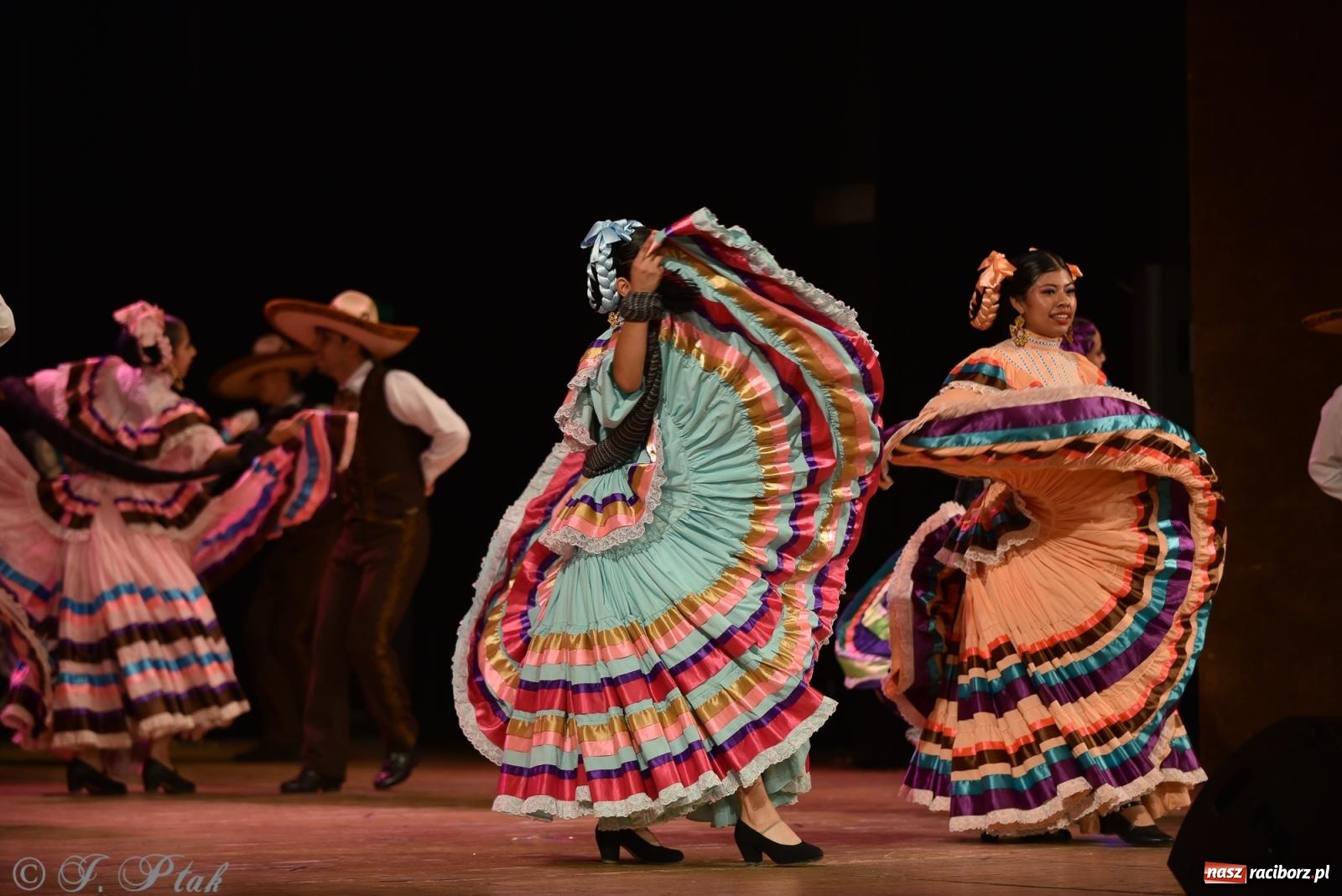 Zdjęcie w galerii na portalu naszraciborz.pl: Śląsk Kraina Wielu Kultur - koncert galowy w RCK wiadomości z regionu