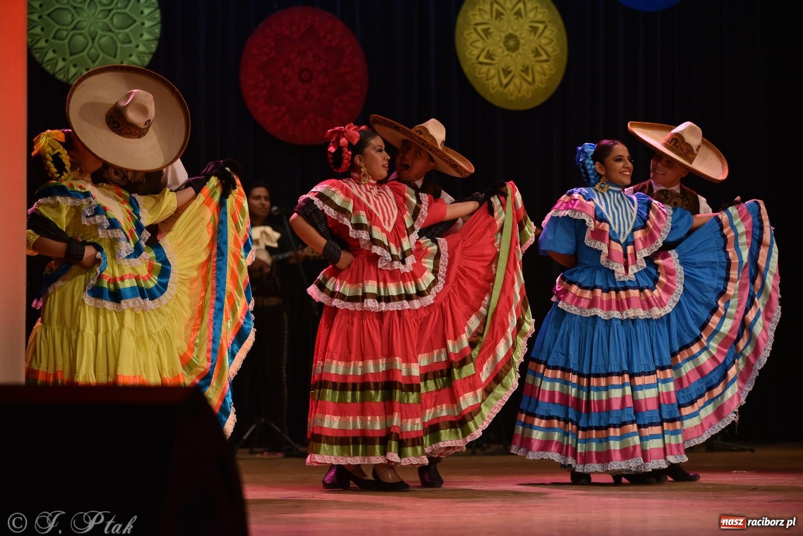 Zdjęcie w galerii na portalu naszraciborz.pl: Śląsk Kraina Wielu Kultur - koncert galowy w RCK wiadomości z regionu