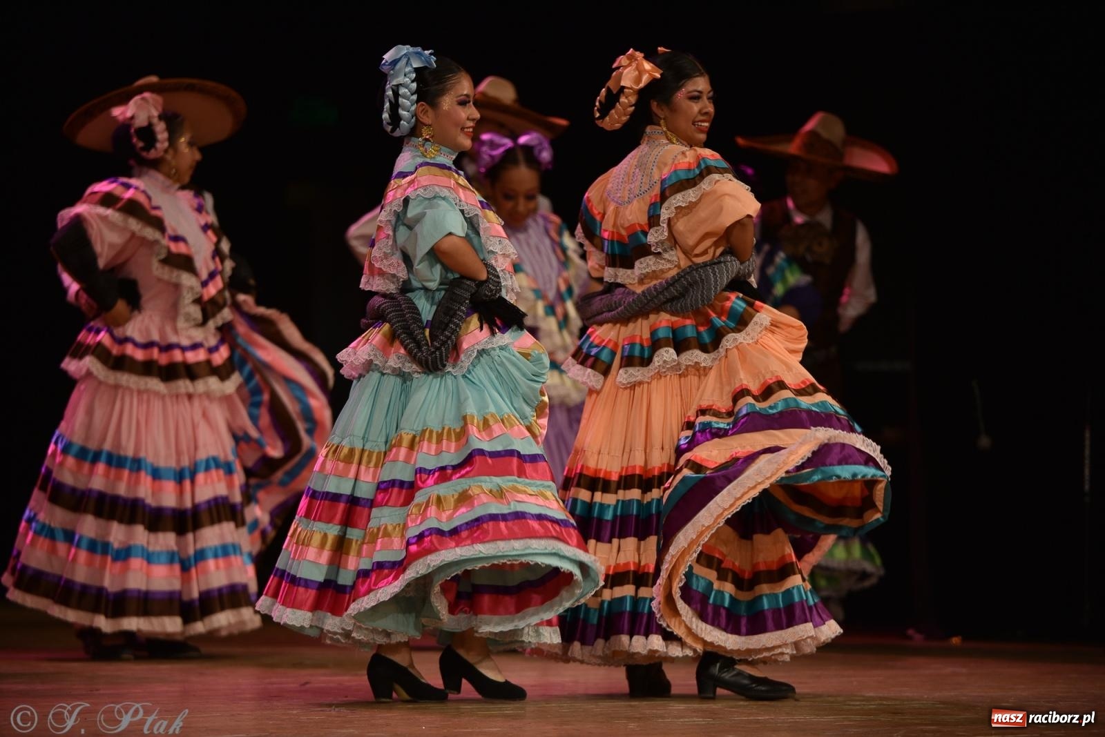 Zdjęcie w galerii na portalu naszraciborz.pl: Śląsk Kraina Wielu Kultur - koncert galowy w RCK wiadomości z regionu