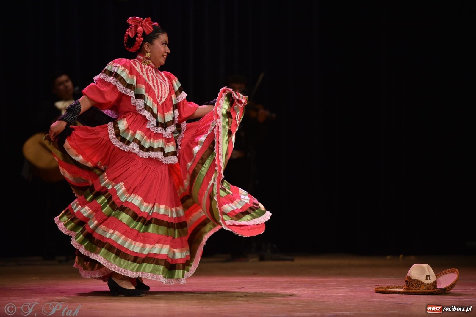 Zdjęcie w galerii na portalu naszraciborz.pl: Śląsk Kraina Wielu Kultur - koncert galowy w RCK wiadomości z regionu