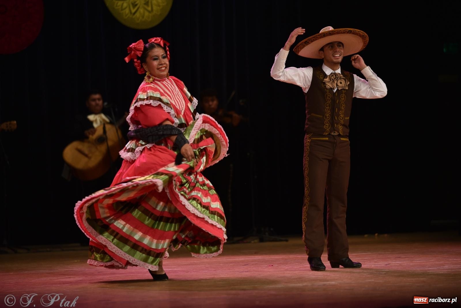Zdjęcie w galerii na portalu naszraciborz.pl: Śląsk Kraina Wielu Kultur - koncert galowy w RCK wiadomości z regionu