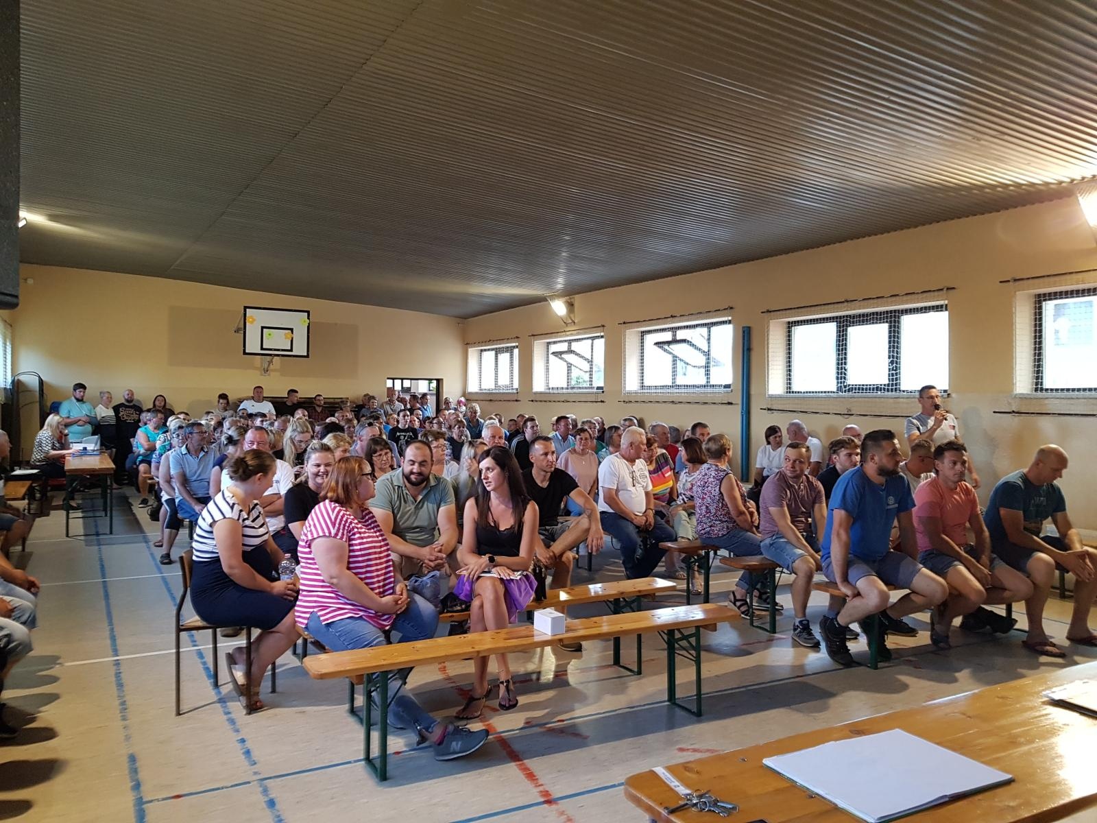 Zdjęcie w galerii na portalu naszraciborz.pl: Maków zdecydował. Duża frekwencja na zebraniu wiejskim wiadomości z regionu