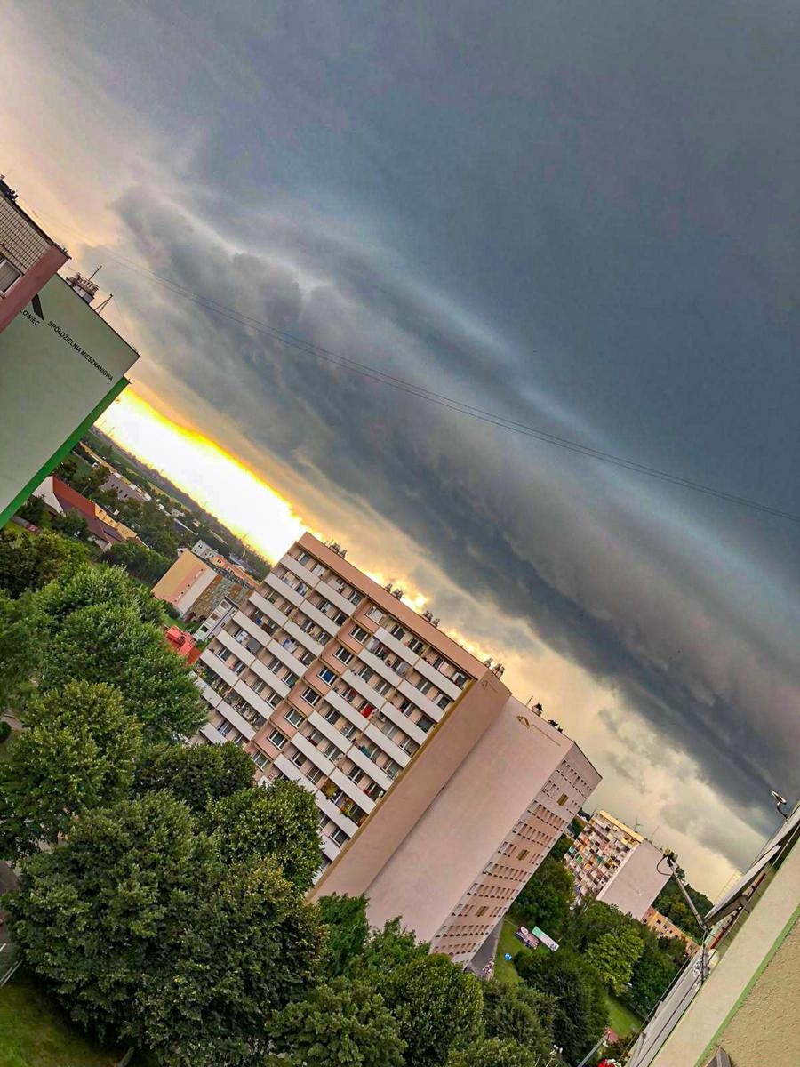 Zdjęcie w galerii na portalu naszraciborz.pl: W komendzie straży pożarnej zebrał się sztab kryzysowy wiadomości z regionu