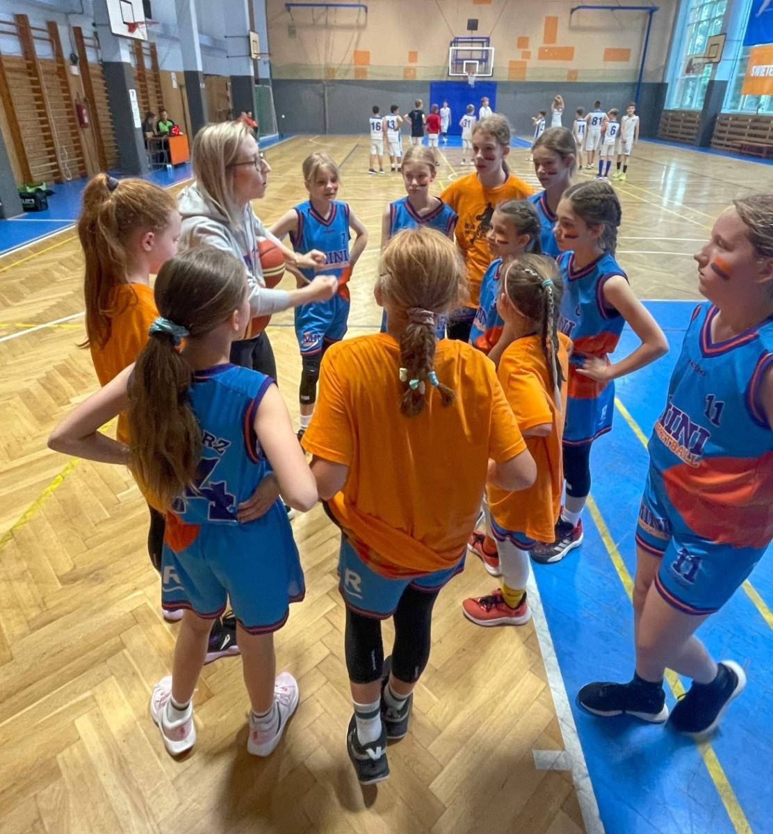 Zdjęcie w galerii na portalu naszraciborz.pl: Koszykarki Minibasketball Racibórz na XII Ostrava Cup wiadomości z regionu