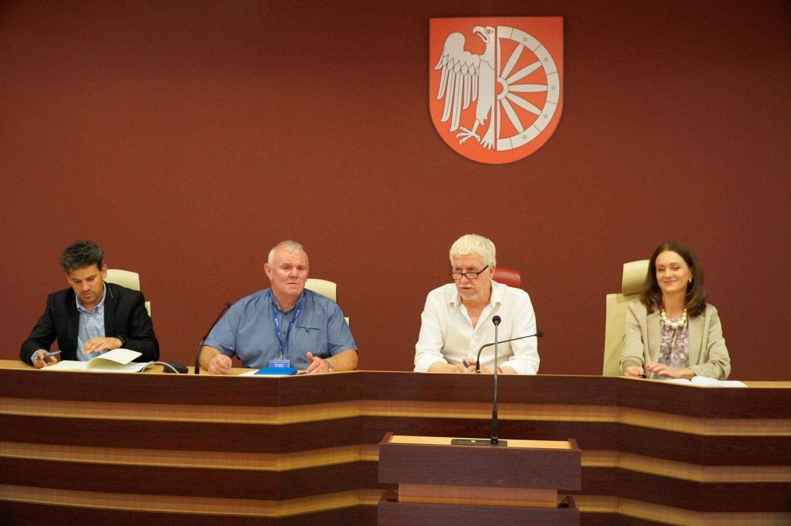 Zdjęcie w galerii na portalu naszraciborz.pl: Prezydent zwołał posiedzenie Zespołu Zarządzania Kryzysowego wiadomości z regionu