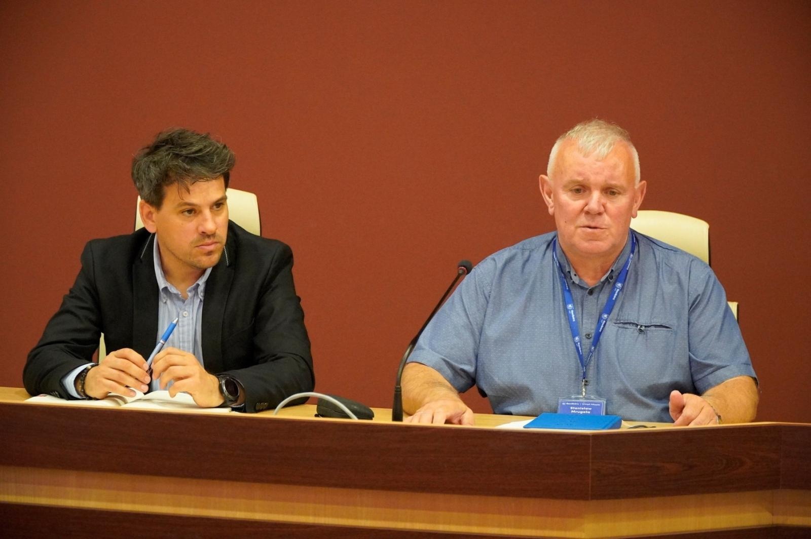 Zdjęcie w galerii na portalu naszraciborz.pl: Prezydent zwołał posiedzenie Zespołu Zarządzania Kryzysowego wiadomości z regionu