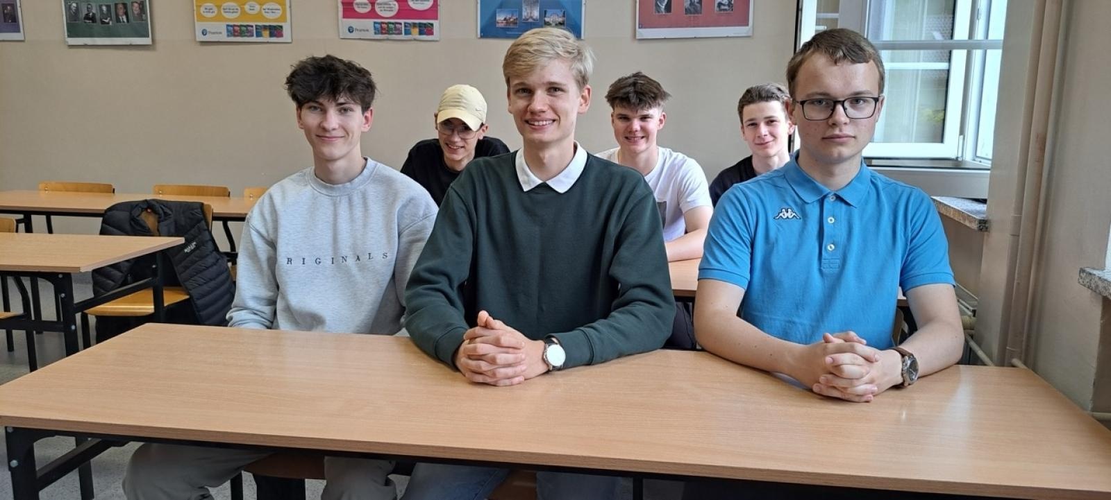 Zdjęcie w galerii na portalu naszraciborz.pl: Uczniowie z Evangelisches Gymnasium Meinerzhagen w II LO wiadomości z regionu