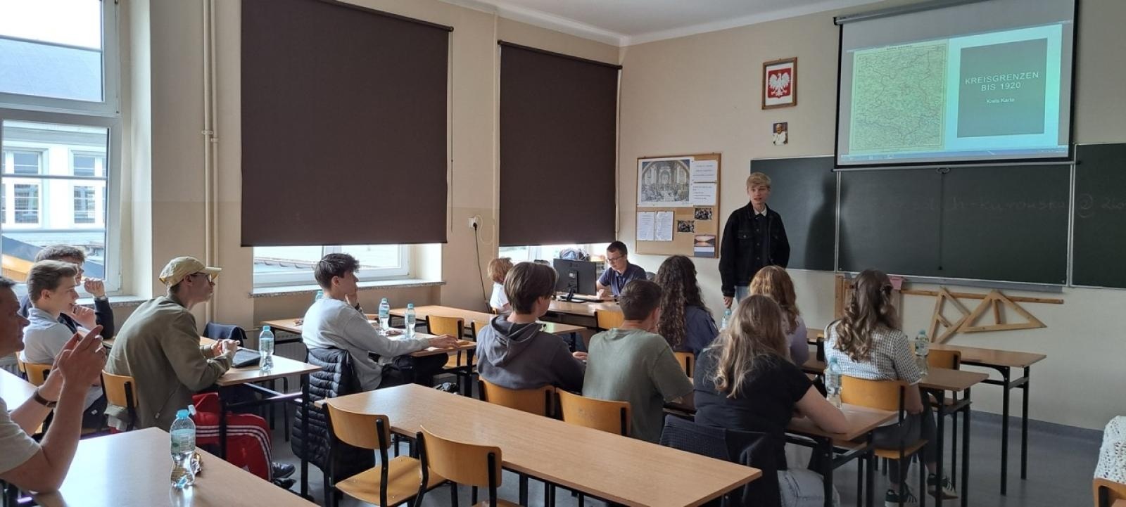 Zdjęcie w galerii na portalu naszraciborz.pl: Uczniowie z Evangelisches Gymnasium Meinerzhagen w II LO wiadomości z regionu