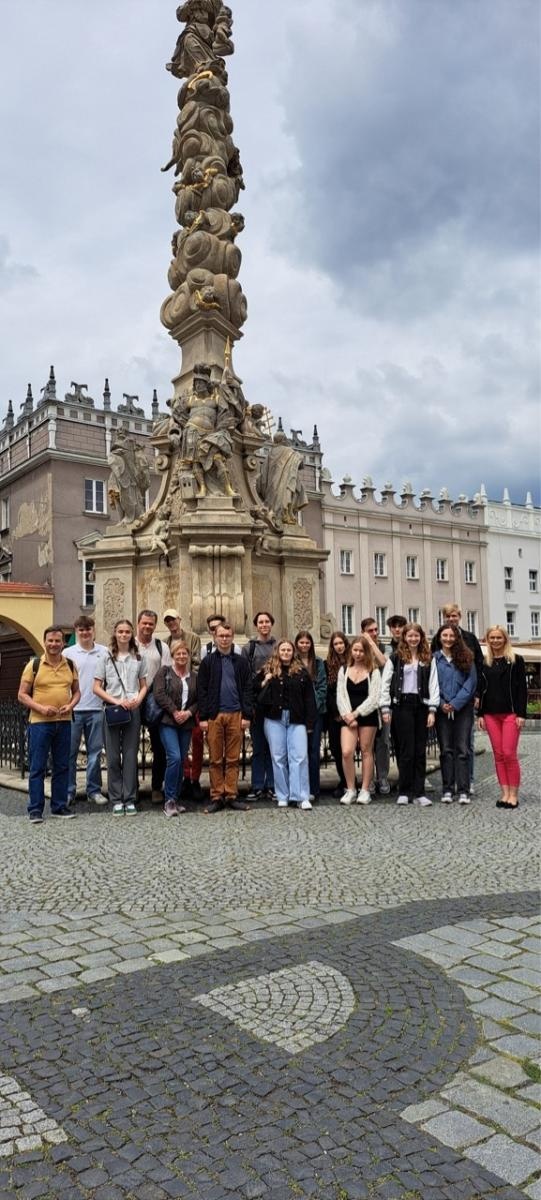 Zdjęcie w galerii na portalu naszraciborz.pl: Uczniowie z Evangelisches Gymnasium Meinerzhagen w II LO wiadomości z regionu
