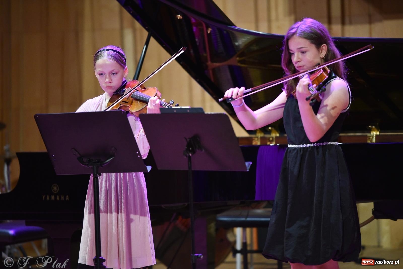 Zdjęcie w galerii na portalu naszraciborz.pl: Koncert absolwentów raciborskiej szkoły muzycznej wiadomości z regionu